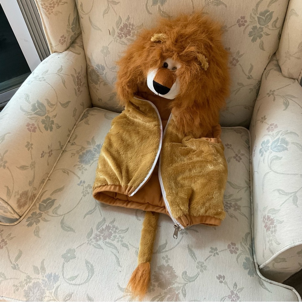 PLUSH LION VEST SZ 18-36 mths Chrisha Playful Plush